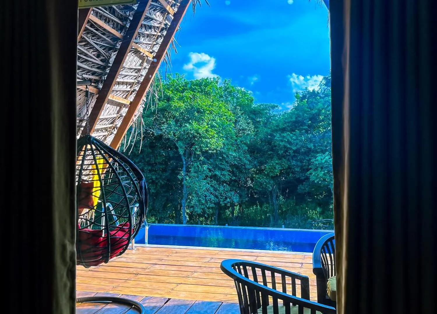 Habarana Tree House Ambasewana Resort